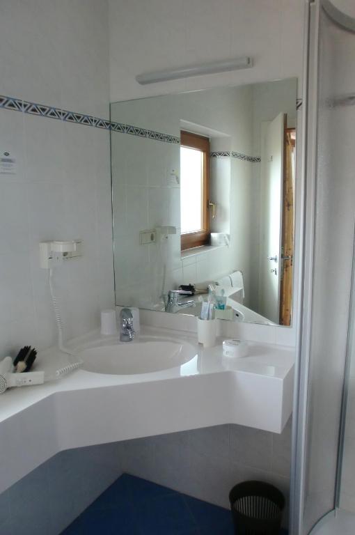 Hotel Viktoria Castelrotto Pokoj fotografie