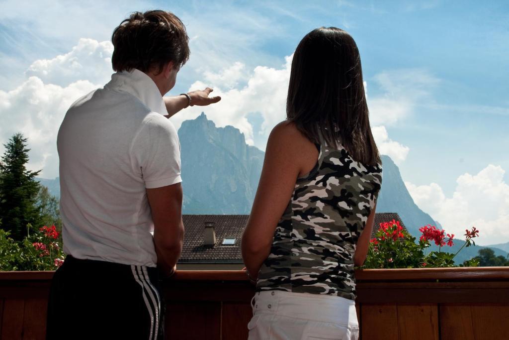 Hotel Viktoria Castelrotto Pokoj fotografie